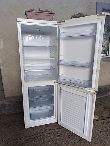 холодильный шкаф: Холодильник Indesit, Двухкамерный — 2