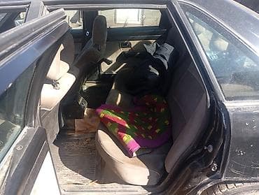 разбор вольво: Audi 100: 1988 г., 2.3 л, Механика, Бензин, Седан — 5