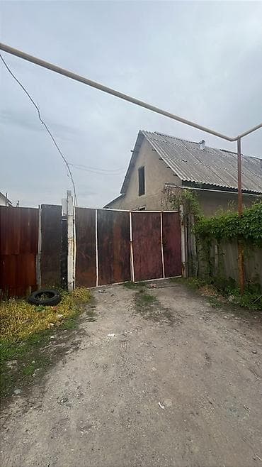 куплю дом военный антоновка: Продаётся жилой дом с участком Дом 96м2 Ак-Ордо 3 Участок 4 соток — 1
