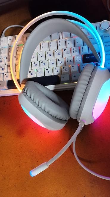 микрафон студийный: 🎧 Игровые RGB наушники Lecoo ✅ Состояние: Б/у, хорошее 🎤 Встроенный — 2