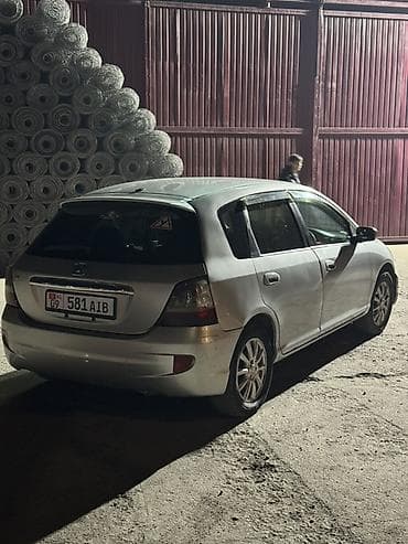 продаю токмок: Honda Civic: 2004 г., 1.5 л, Автомат, Бензин, Хэтчбэк — 5