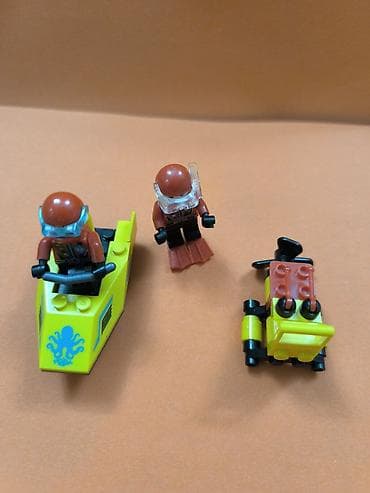 скибиди туалет лего: Конструктор LEGO (совместимые детали). Набор мини-моделей и фигурок — 5