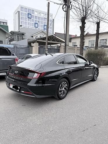 луаз цена: Hyundai Sonata: 2022 г., 2 л, Автомат, Гибрид, Седан — 4