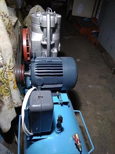 Производство строительных материалов: Компрессор воздушный. 0;7 куба в минуту.300 лит. ресивер.3 фазы — 2