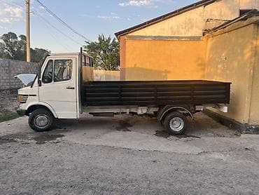 shacman m3000: Легкий грузовик, Mercedes-Benz, Стандарт, 3 т, Б/у — 2