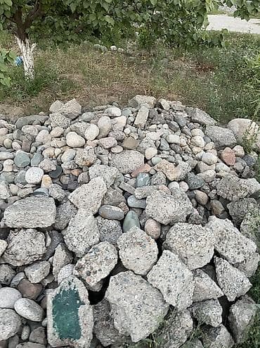 Галька: Смесь булыжника и бетонного боя - Состав: округлая речная — 1