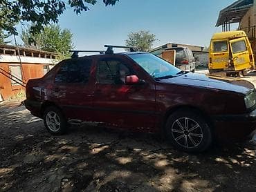 mazda demio 2002: Volkswagen Vento: 1992 г., 1.8 л, Механика, Бензин, Седан — 3