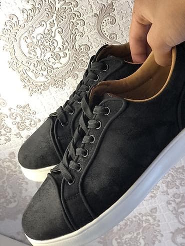саат электронный: Мужские кроссовки, 40.5, 41, Christian Louboutin, Новый, цвет - Черный, Самовывоз, Платная доставка — 4