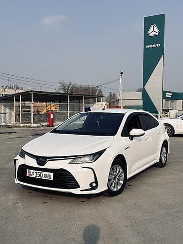 Toyota Corolla: 2020 г., 1.8 л, Автомат, Гибрид, Седан