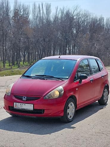 Honda Fit: 2007 г., 1.4 л, Кол менен иштөөчү, Газ, Хетчбек — 1