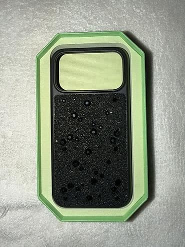 купить айфон 5 с: Чехол Swarovski для iPhone 17 Pro, Black Пользовалась только месяц. На — 5