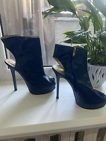 зара обувь: Продаю б/у размер 39-40. в хорошем состоянии кожаные итальянские — 1