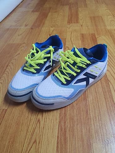 кросовки на колесах: Задьники Kelme HAWK ( оригинал) 40 размер. 3500 сом. новые.носил — 3