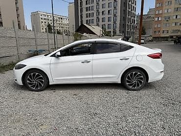 byd e9: Hyundai Elantra: 2019 г., Бензин, Седан — 4
