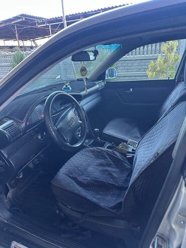 на руках только тех паспорт: Audi A6: 1994 г., 2 л, Механика, Газ, Седан — 8