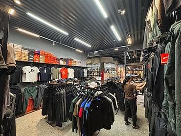 одежда оптом дордой: Магазин DISCOUNT — продается . Адрес; «OLD БИШКЕК» Проходимость очень — 4