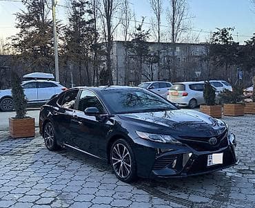 corolla 2016: Toyota Camry: 2018 г., 2.5 л, Автомат, Бензин, Седан — 2