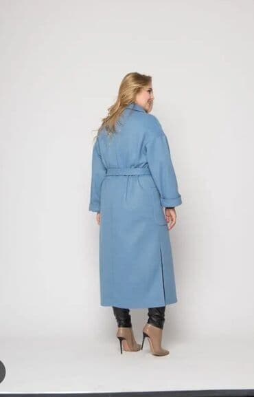 кошки продажа: Пальто есть катышки теплое, удобное — 1