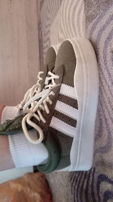 Кроссовки, 37, Adidas, Новый, цвет - Зеленый, Самовывоз