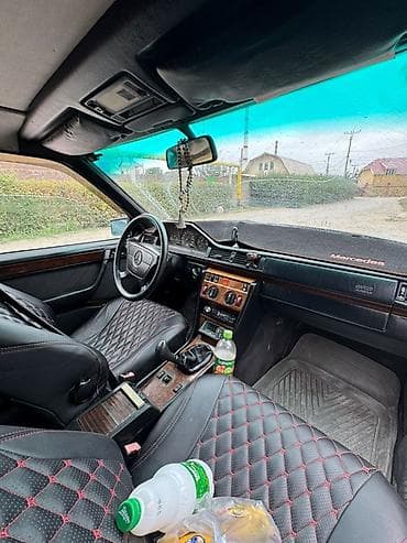 мерс 210 рул: Mercedes-Benz W124: 1994 г., 2 л, Кол менен иштөөчү, Универсал — 2