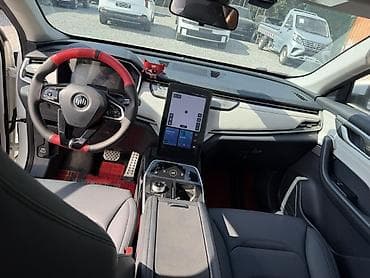 e2 byd: Электромобиль кроссовер (белый, 5 дверей) Основные характеристики: - — 9