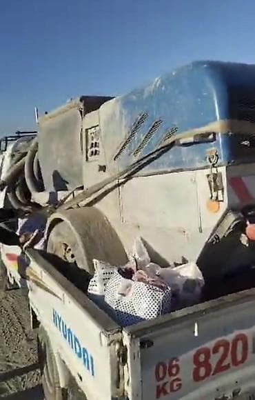 nisan skyline: Бетононасос — 4