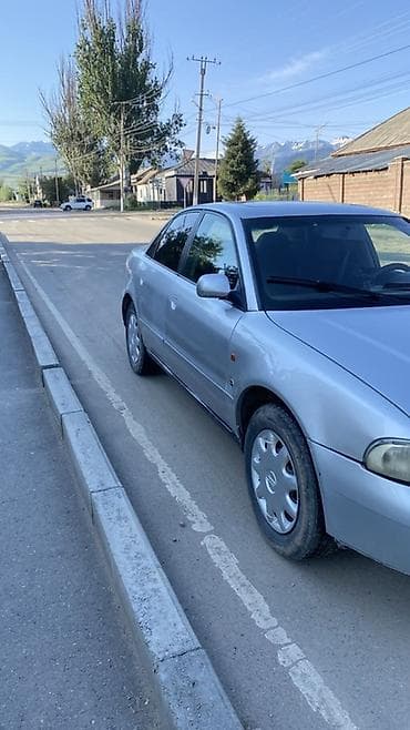 иж 60: Audi A4: 1996 г., 1.6 л, Механика, Бензин, Седан — 2