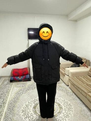 Киреге берилүүчү кийимдер: Теплая зимняя куртка-пуховик с капюшоном - Модели: черная и бежевая - — 1