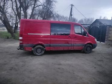 не нахаду: Легкий грузовик, Mercedes-Benz — 4