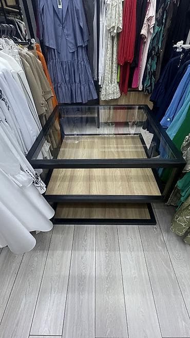 продаю офисное помещение: Продажа бутиков В торговом центре, 37 м², 1 этаж — 2