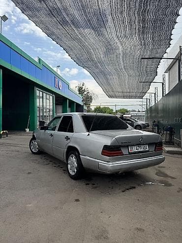 багажник мерс: Mercedes-Benz W124: 1990 г., 2.3 л, Механика — 8