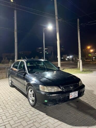 обмен машинами с доплатой: Honda Accord: 2001 г., 2 л, Автомат, Бензин, Хэтчбэк — 2