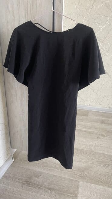 черное гипюровое платье с открытой спиной: Платье черное LIME с красивой открытой спинкой и элегантным скромным — 1