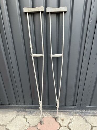 полицейская дубинка: Костыли б/у — 1