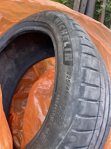 Шины 225 / 45 / R 19, Лето, Пара, Легковые, Michelin