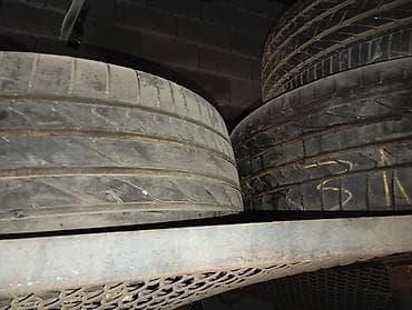 r19: Шины 235 / 40 / R 19, Лето, Б/у, Пара, Легковые, Bridgestone — 2
