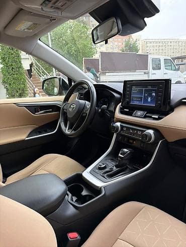 prius plus: Toyota RAV4: 2019 г., Гибрид, Кроссовер — 7
