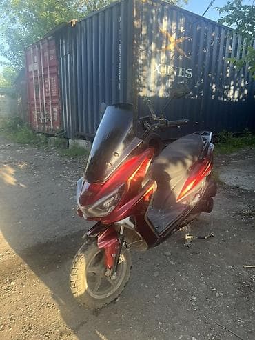 купить скутер 150 в бишкеке: Макси-скутер 150 куб. см, Бензин, Б/у — 3