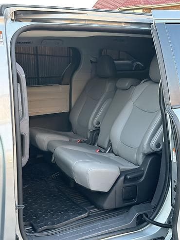 s class w220: Toyota Sienna: 2022 г., 2.5 л, Вариатор, Бензин, Минивэн — 6