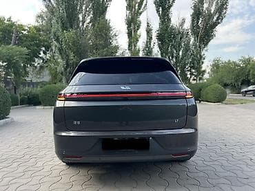 li: Lixiang L7: 2023 г., 1.5 л, Автомат, Электромобиль, Внедорожник — 8