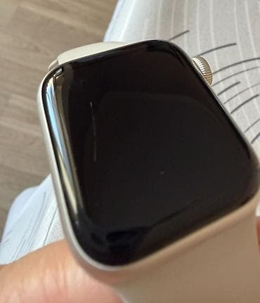 google fold: Apple Watch SE (GPS, 2‑го поколения), 40 мм — алюминиевый корпус Есть — 1