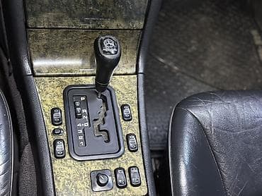 Продажа авто: Mercedes-Benz E-Class: 1997 г., 3.2 л, Автомат, Бензин, Седан — 10