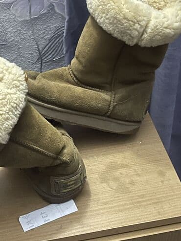 оборудование для фас фуда: Уютное кафе с атмосферой кирпичных стен и мягкими геометрическими — 5