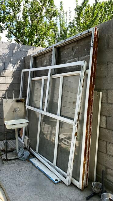 Размер 1шт 200*255см 2 шт 225*250 см Б/у все целое, стеклопакет at lalafo.kg Размер 1шт 200*255см 2 шт 225*250 см Б/у все целое, стеклопакет