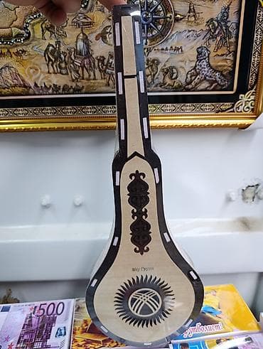 plaud note: Копилка в форме Комуза - Тематический дизайн: корпус повторяет форму — 3