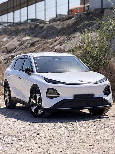 xpeng p7: Changan Qiyuan Q05: 2026 г., Автомат, Электромобиль, Кроссовер — 2