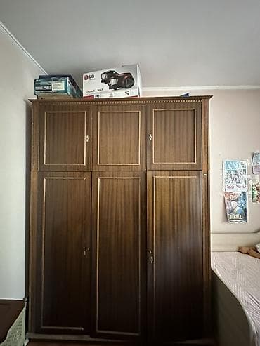 6 дверный шкаф: Шифоньер, шкаф для одежды, Б/у, Прямой, Дерево — 1