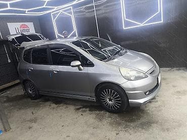 v klass: Honda Fit: 2003 г., 1.5 л, Автомат, Бензин, Хэтчбэк — 2