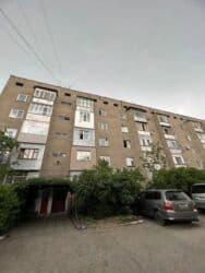 срочно продам 1 комнатную квартиру рядом просп жибек жолу бишкек: 3 комнаты, 64 м², Индивидуалка, 1 этаж, Старый ремонт — 2