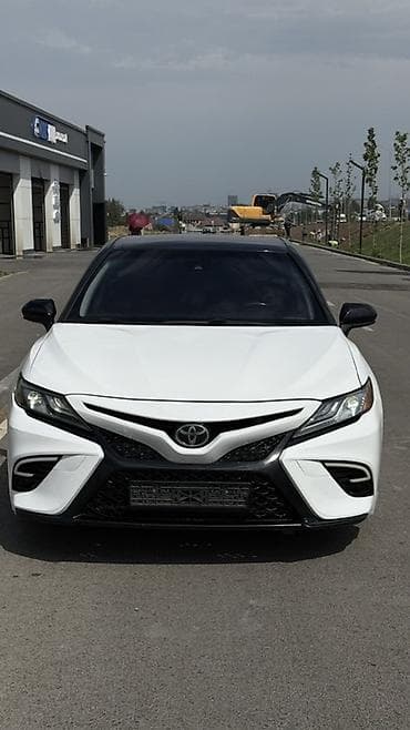 камри 2020: Toyota Camry: 2020 г., 2.5 л, Автомат, Бензин, Седан — 4